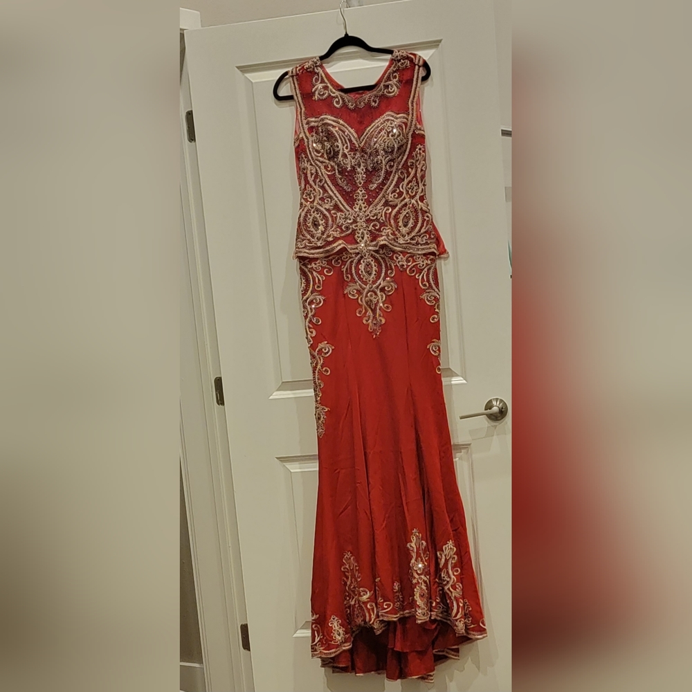 # 21. Formal/ Party Dress 👗